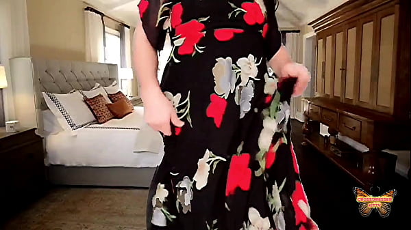 Sexy Dancer Ladyboy Cheating At Stepmom's Room With Her Dresses thumbnail