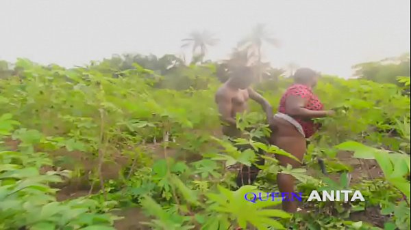 Queen Anita In Ur Farm Having Sex thumbnail