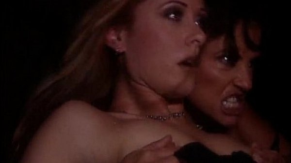 Nonton Ashlyn Gere Threesome In A Classy Limo thumbnail