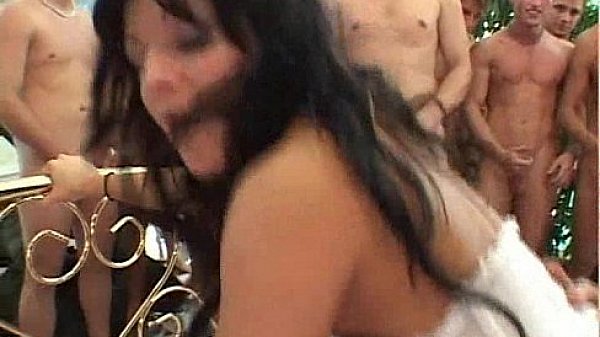 Squirting Slut 001 thumbnail