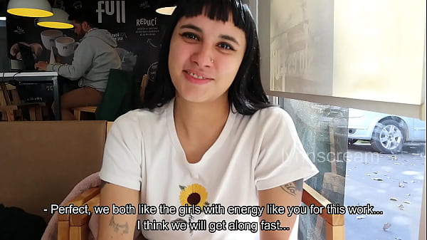 Nonton Entrevista Con La Nueva Empleada Domestica Termina En Trio Con Pareja Casada thumbnail