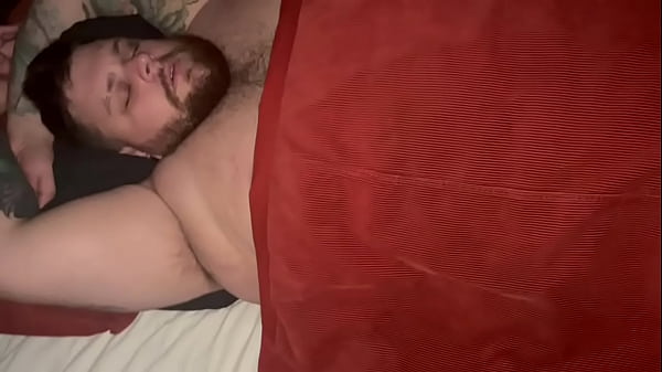 Straight Guy Resting Gets Blowjob thumbnail