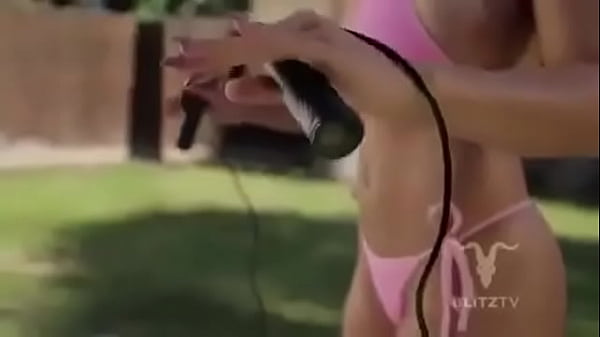 Jogando tenis