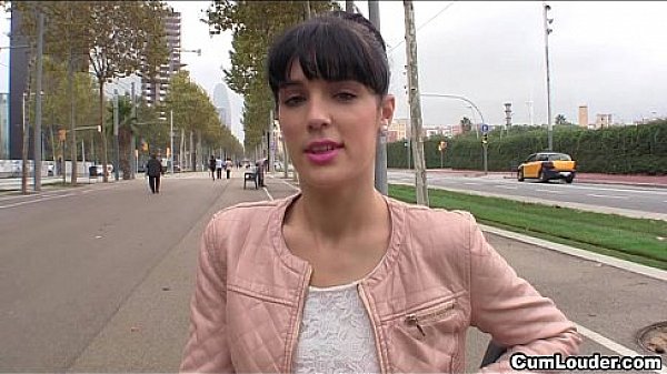 Nonton Latina Rides A Big Cock Deep In Her Wet Pussy thumbnail