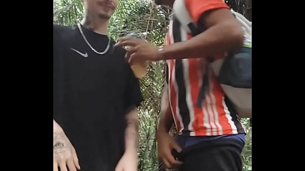 Novinho Mamando Pica Do Maloqueiro thumbnail