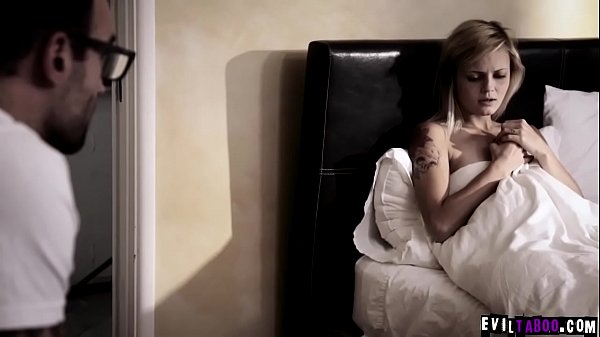 Nonton Vulnerable Teen Tricked Into Sex During Rehab thumbnail