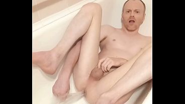 LanaTuls aka Sergay Fag – Deep Anal Cleaning in Bath with Water. Хочешь меня выебать – пиши в тг MoscowFaggot.