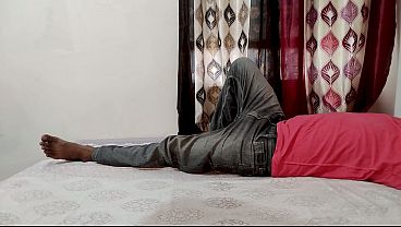 Nonton किराएदार की स्कूल गर्ल को मकान मालिक के लड़के ने चोदा जो किराएदार नहीं दे रही थी thumbnail