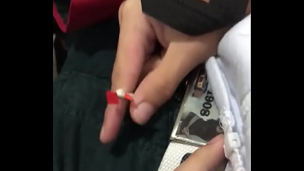 Shavo del bicho jal&aacute;ndose el ganso bien prron