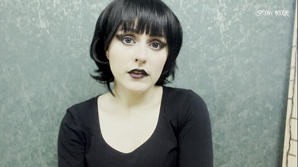 Nonton Horny Goth Mavis Dracula Seduced You To Fuck Her Pink Pussy And Cum On Feet thumbnail