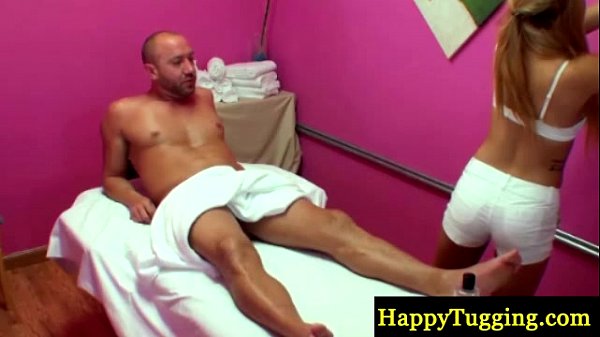 Play MP4 - Blonde asian masseur sucking his cock