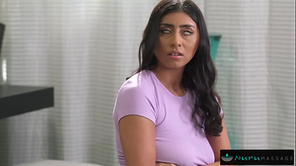 Nonton Bang My Pussy Instead Of My Stepsister's thumbnail