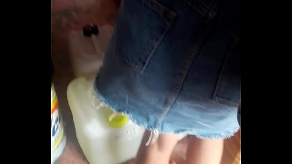 Nonton Open Upskirt thumbnail