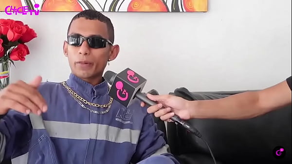 Nonton El Fumigador Reta A Cualquiera A Un Reto L&iacute;rical, Sera Que Da La Talla ? Segun El Nadie Le Gana? thumbnail