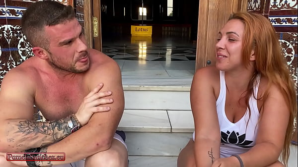 Nonton Casting Porno A Un Fan En Club Swinger thumbnail