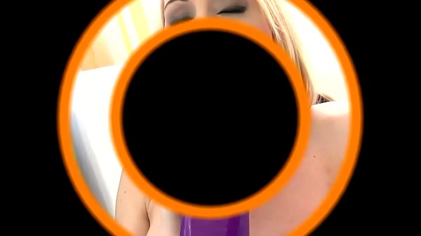 Nonton Blonde Sucking On A Big Purple Dildo thumbnail