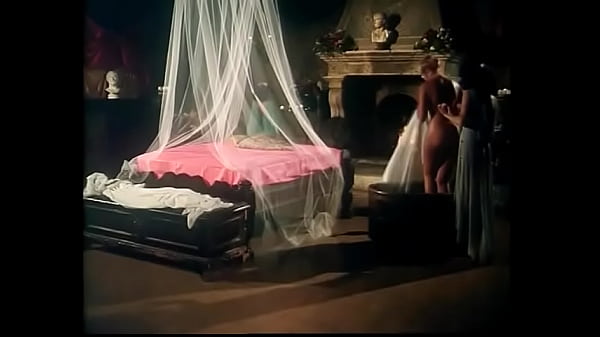 Nonton Queen Hertrude, Hamlet's Step Mom And Two Her Amazing Various Ladies-inwaiting Help His Uncle, King Claudio To Switch Off thumbnail