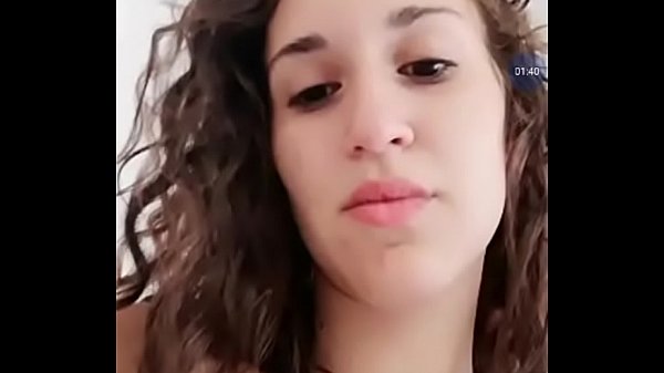 Sexy flaca en el ba&ntilde;o 