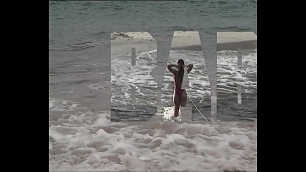 Kelly Trump In Babewatch 3 Blockbuster thumbnail