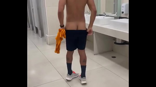 Let&rsquo_s get naked