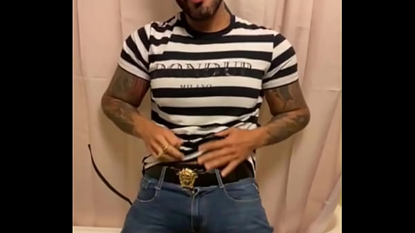 Slave I'm your daddy come and suck my BBC latino bear tattooed – VIKTOR ROM –