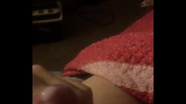 Average white man jacking off