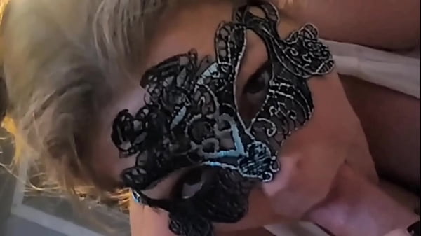 Blowjob before he makes me squirt