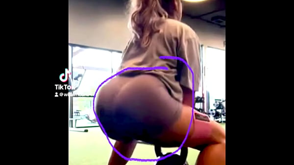 Latina Bubble Butt Showing Off That Ass At The Gym thumbnail
