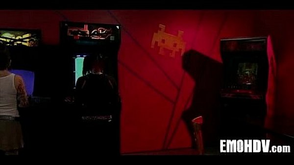 Nonton Hot Emo Slut 150 thumbnail