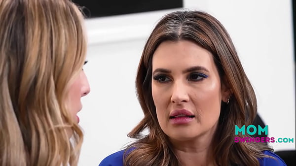 Nonton Inception Porn Parody (step Mom Swap) thumbnail