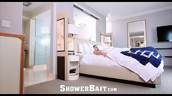 Showerbait - Vinny Blackwood Fucks Justin Beal In The Shower thumbnail