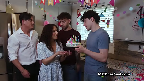 Nonton Lining Up To Fuck Latina Cougars Tight Ass Hole thumbnail