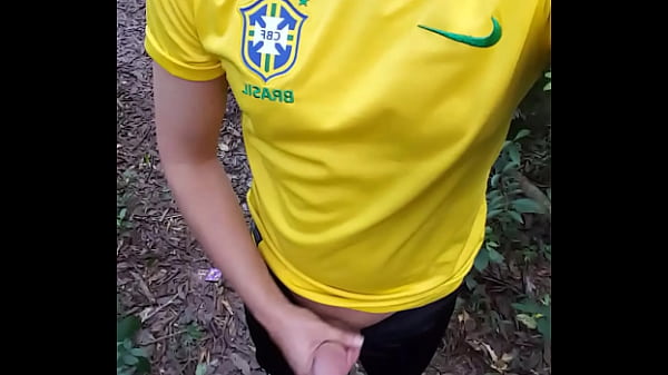 Gozando na trilha