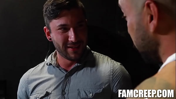 Family Creep - Wants Us To Bond thumbnail