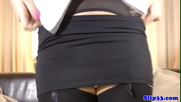 Nonton Teen Cocksucks And Rides Old Man At Home thumbnail