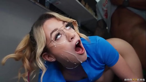 Nonton Bodega Babe / Brazzers/ Enter Xvpromo thumbnail