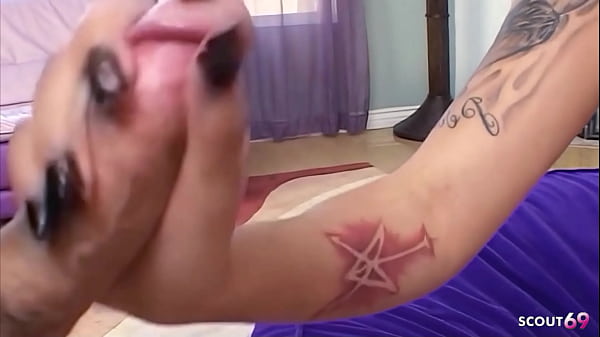 Nonton Big Natural Tits Girl Paige Taylor At First Time Blowbang Group Fun By Huge Cock Guys And Swallow Multiple Loads thumbnail