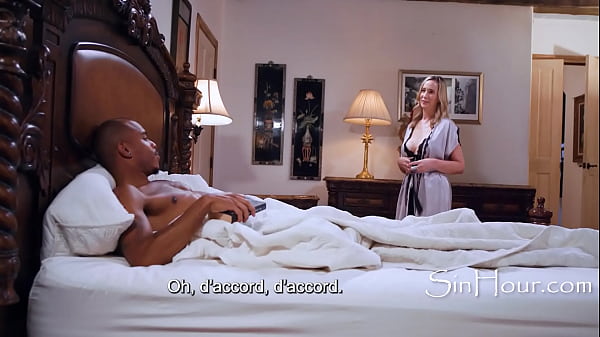 Nonton Teen Hides Under The Bed To Fucks Stepmom's Black Boyfriend thumbnail