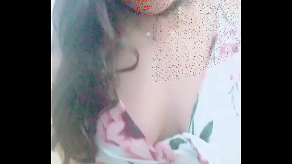 Ginger Paris BBW Sexy Slut Showing Big Boobs
