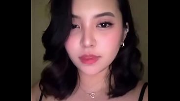 Nonton Chloe Villa: Thirsty For Cumm thumbnail