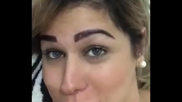 Izabella Queiroz - Brincando Na Cama thumbnail