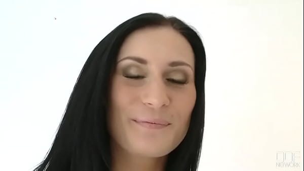 Nonton Her Tattoos Tell A Sexy Tale! thumbnail