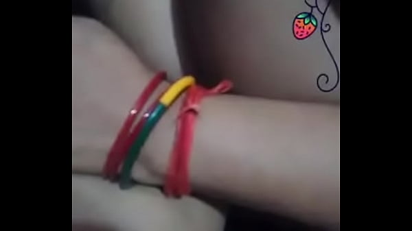 Nonton Desi Bhabhi Mera Lund Chus Thi H thumbnail