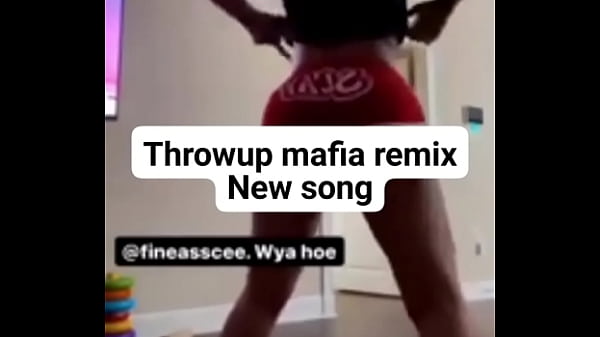 Twerking Light Skin Girl thumbnail