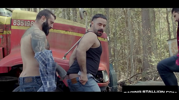 Teddy Torres Rammed By Truckers thumbnail