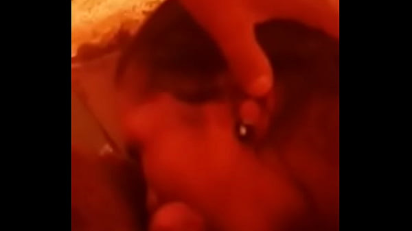 Una Amiga Sedienta De Sexo Con Muchas Ganas De Chupar thumbnail