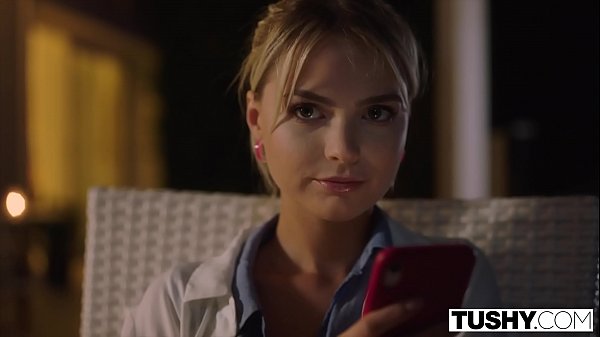 Nonton Tushy Anal On Vacation Feels 10 Times Better thumbnail