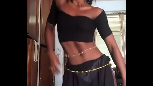 Ghanaian sexy bouncing it on hall