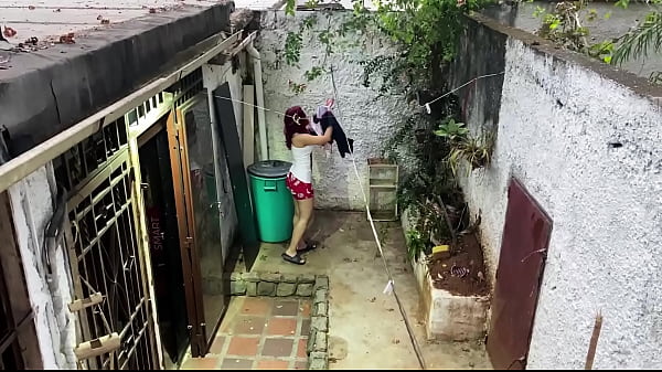 Cojiendo con la Vecina cuando Su Marido Está_ Trabajando