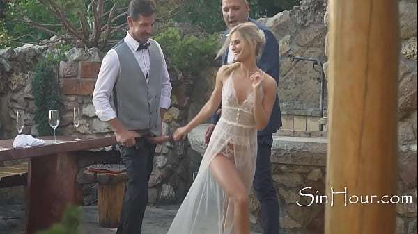 Nonton Newly Married Couple Open The Marriage On Day One thumbnail